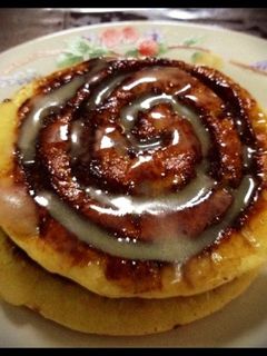 Foto resep Cinnamon Rolls Pancakes with Cream Cheese Glaze