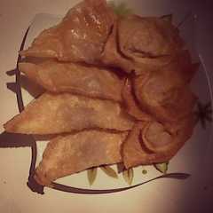 A picture of Pangsit Goreng.