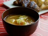 Doenjang Jjigae - Sup fermentasi kacang kedelai
