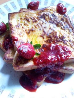 Foto resep Rich French Toast with Strawberry Sauce