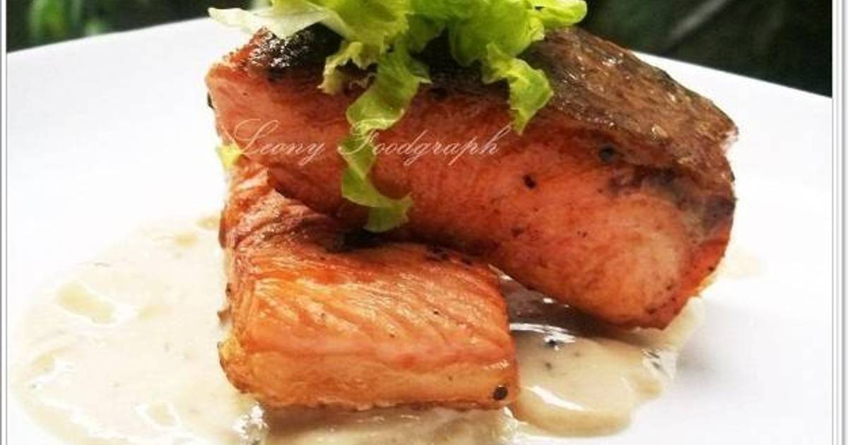 Resep Pan seared Salmon oleh Leony Agmanda Cookpad
