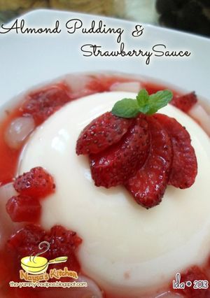 Foto resep Almond Pudding & Strawberry Sauce