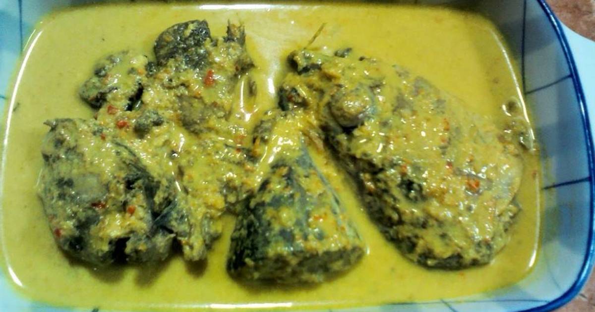 Resep Gulai Ikan Tongkol Pedas oleh Sarah Atthahirah - Cookpad