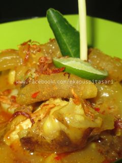 Foto resep Lontong Kikil Surabaya