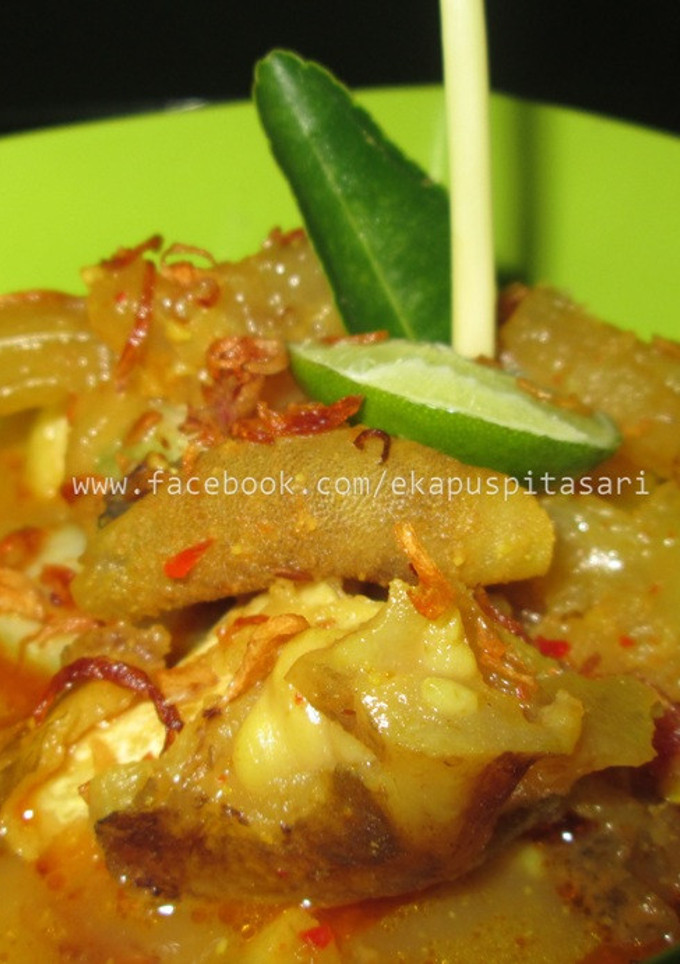 Foto resep Lontong Kikil Surabaya
