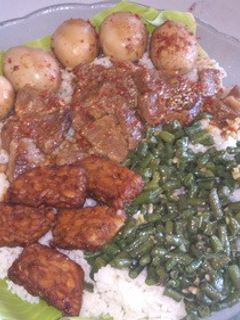 Foto resep Nasi Campur Ala Rumahan