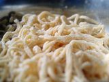 Mie segar tanpa-telur