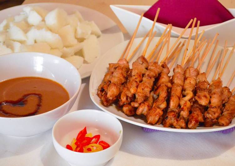 Cara Gampang Menyiapkan Sate Ayam Saus Kacang, Enak