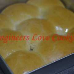 A picture of Roti Naik Manis.