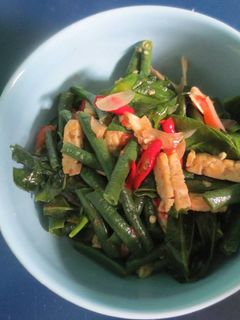 Foto resep Tumis Kacang Panjang Daun Melinjo