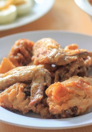 Foto resep Ayam Goreng Bumbu Buah