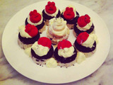 OreoCheeseElmoRed-WhiteCupcakes