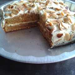 A picture of Carrot Cake atau Cake Wortel.