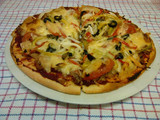 Tuna Veggie Pizza