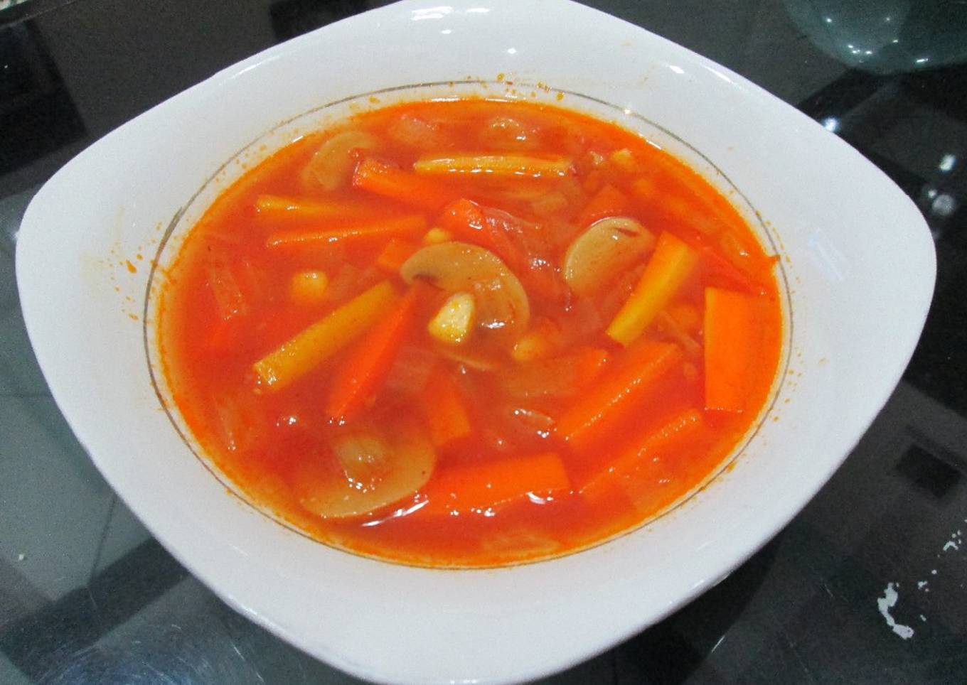 Sup Tomat yang enak dan sehat