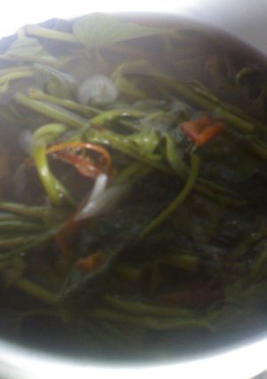 Foto resep SAYUR ASAM DAUN UMBI
