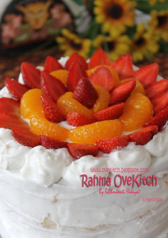 Foto resep Vanilla Fruit Cake (Orange & Strawberry)