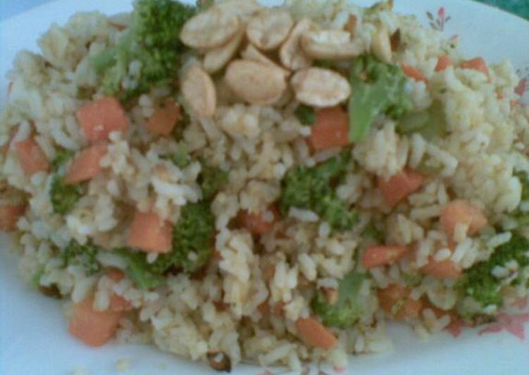 Cara mudah mengolah Nasi Goreng Vegeta, Lezat
