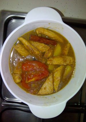 Foto resep Semur Ayam,Kentang dan Tahu