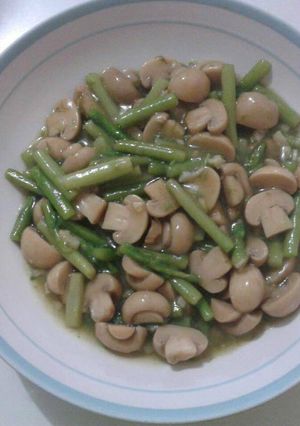Foto resep Asparagus Jamur Saus Tiram