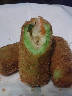 Foto resep Roti Gulung Isi Ayam Keju