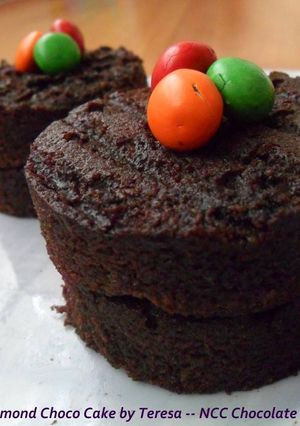 Foto resep Moist Chocolate Almond Cake