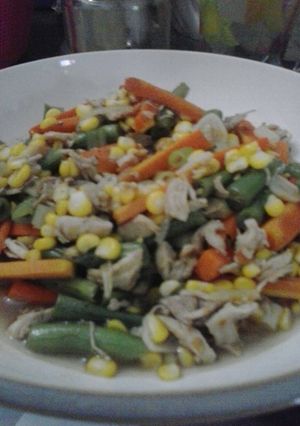 Foto resep Tumis sayur suwir ayam