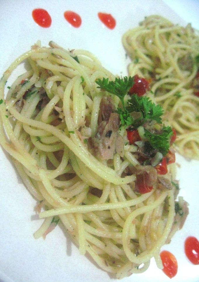 Foto resep spaghetti aglio olio tuna