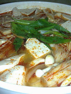 Foto resep Sup Enoki tahu pasta kimci soup