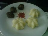 Healthy Meatball with tomato sauce and Mashed Potato