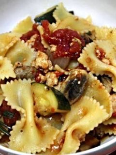 Foto resep Pasta with Zucchini and Mushroom in Tomato Sauce
