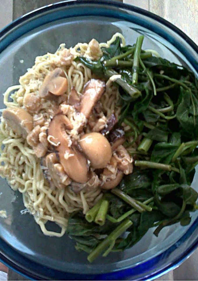 Foto resep Lomie (Mie kangkung) Vegetarian