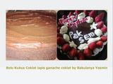 Cake: Bolu Kukus coklat topping stroberi