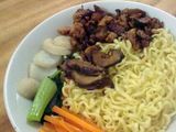 Mie Ayam Jamur Baso Ikan