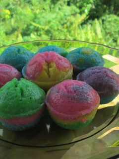 Foto resep Cemilan : Kue Mangkuk Nasi Warna (Kumanawa) Ceria