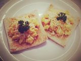 toast bread-scrambled egg with cheese