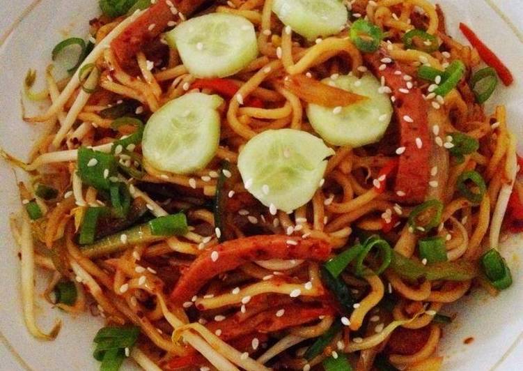 Mi Goreng Pedas( MaeUn BokkEum Ramyeon )