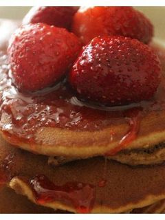 Foto resep Pancake Coklat Saos Strawberry