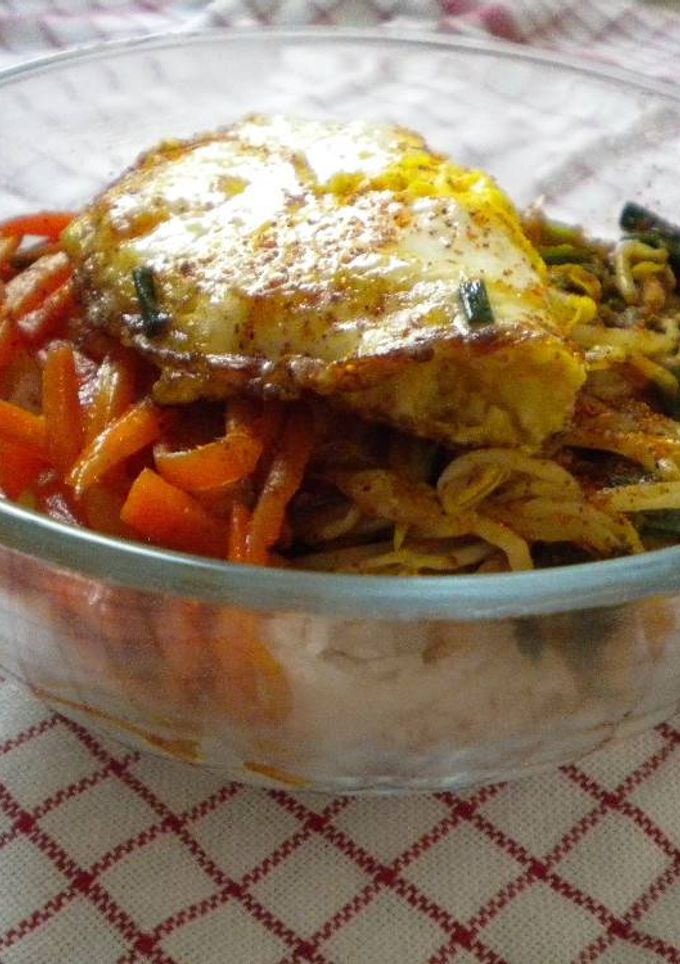 Foto resep Simple Dolsot Bibimbap (Seasoned Vegetable Rice Bowl)