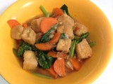 Sayur sawi wortel dan tahu