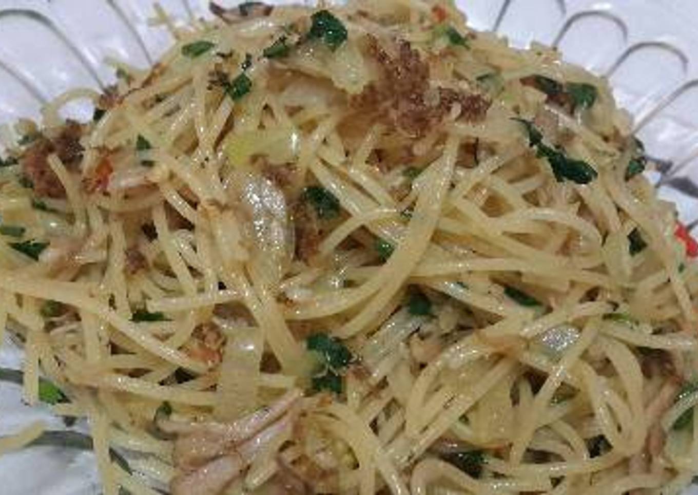 spaghetti aglio olio campur-campur