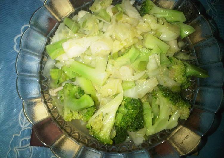 Langkah Mudah untuk meracik Brokoli Tumis Cabe Ijo, Anti Gagal