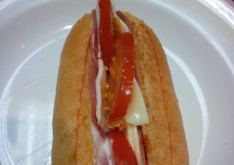 Resep Subway Salami Sandwich Anti Gagal