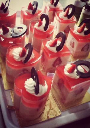 Foto resep Bavarois Strawberry Cake