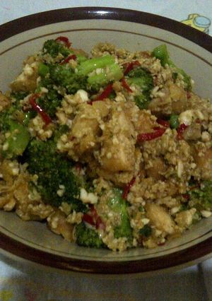 Foto resep ayam brokoli telur asin