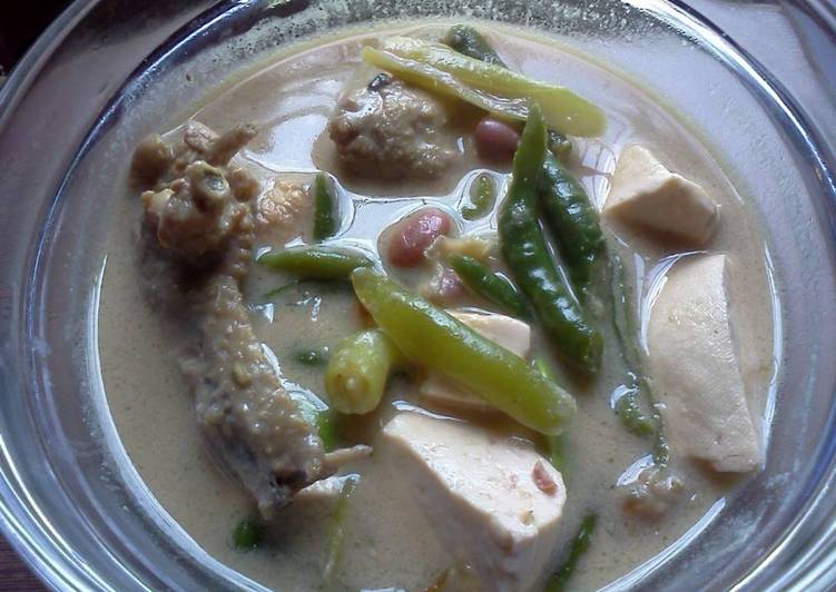 Resep masakan Ayam kuah tauco ala Tulang Luppi | Resep Bumbu Ayam kuah tauco ala Tulang Luppi Yang Paling Enak