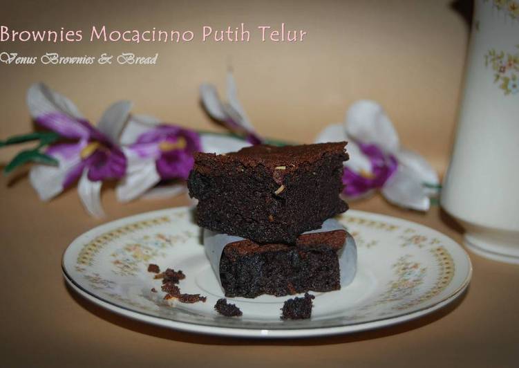 Brownies Putih Telur Mocacinno