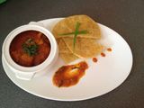ROTI CANE SAUS AYAM ASAM PEDAS