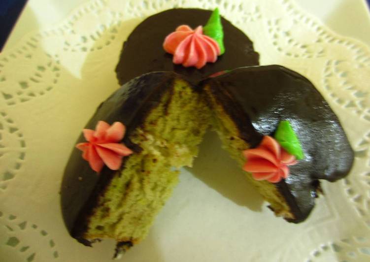 Resep Green Tea Roll Cake With Cheese and Chocolate yang Menggugah Selera