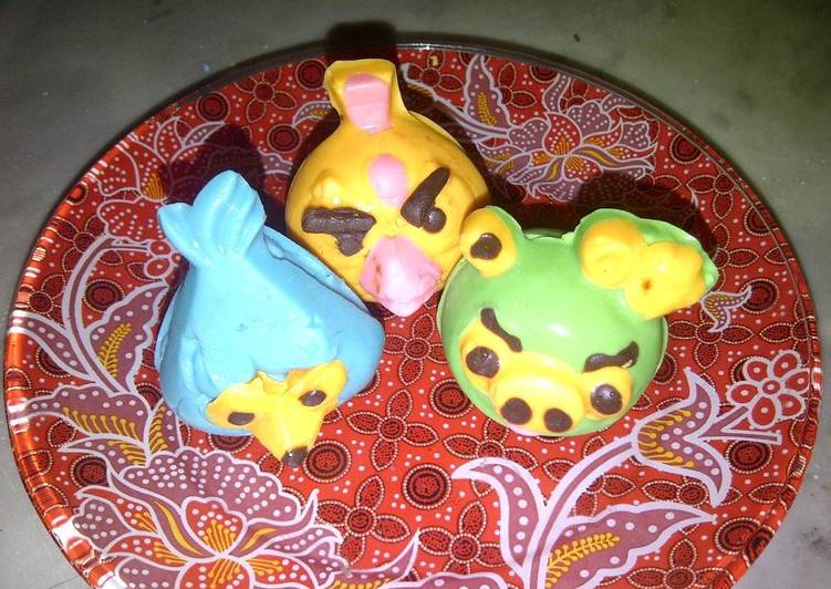 ANGRYBIRD PRALINE